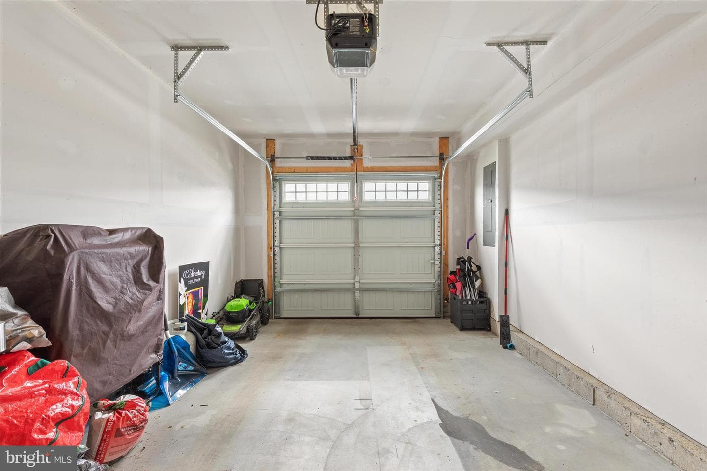130 Calais Place photo 34