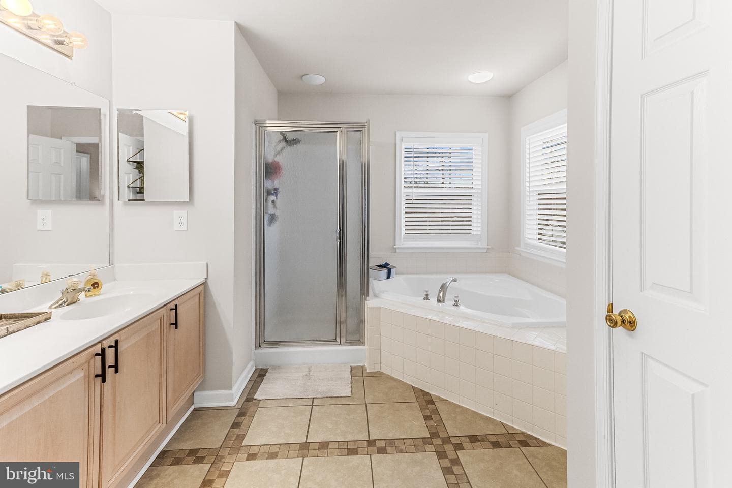 811 Talisman Drive photo 23