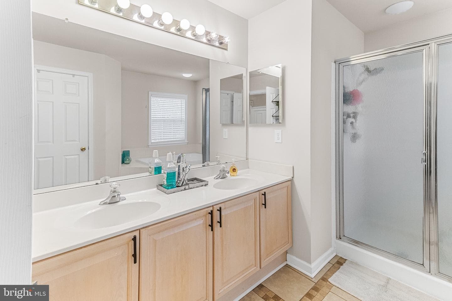 811 Talisman Drive photo 24