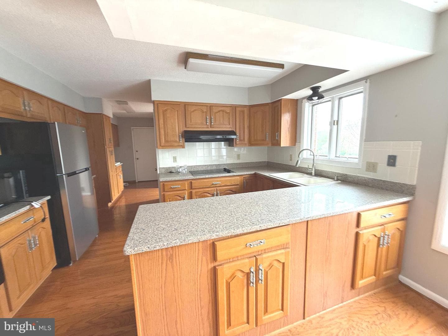 40 Marston Drive photo 7