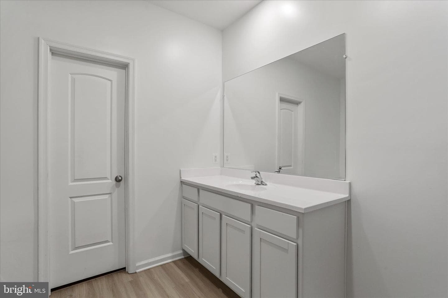 300 Headwaters Drive photo 31