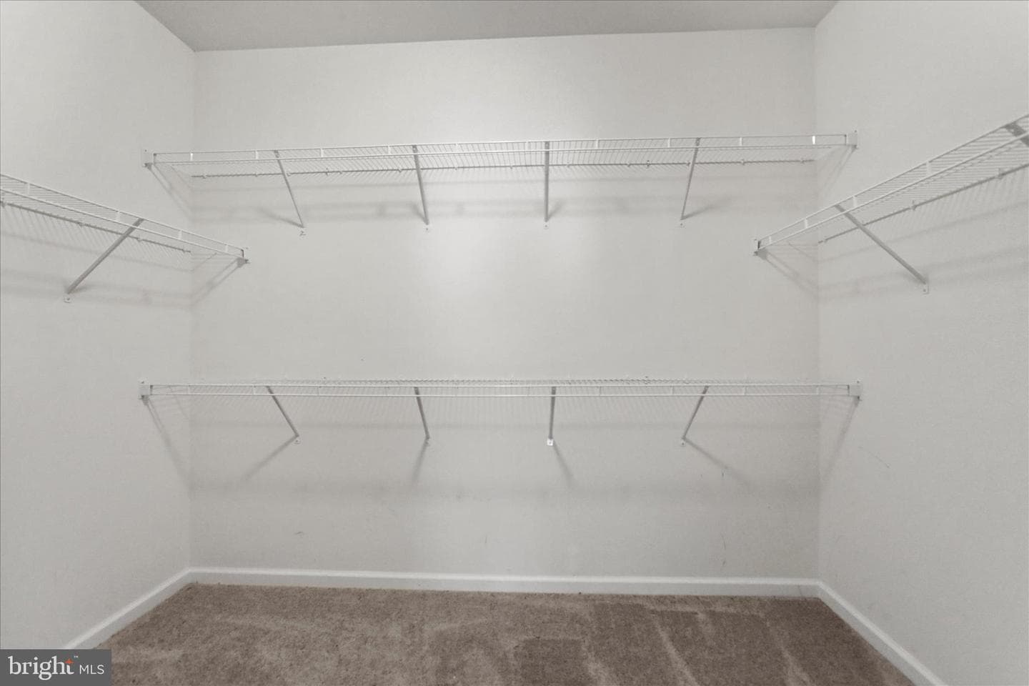 300 Headwaters Drive photo 32