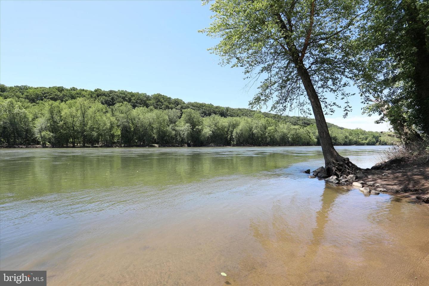 300 Headwaters Drive photo 45
