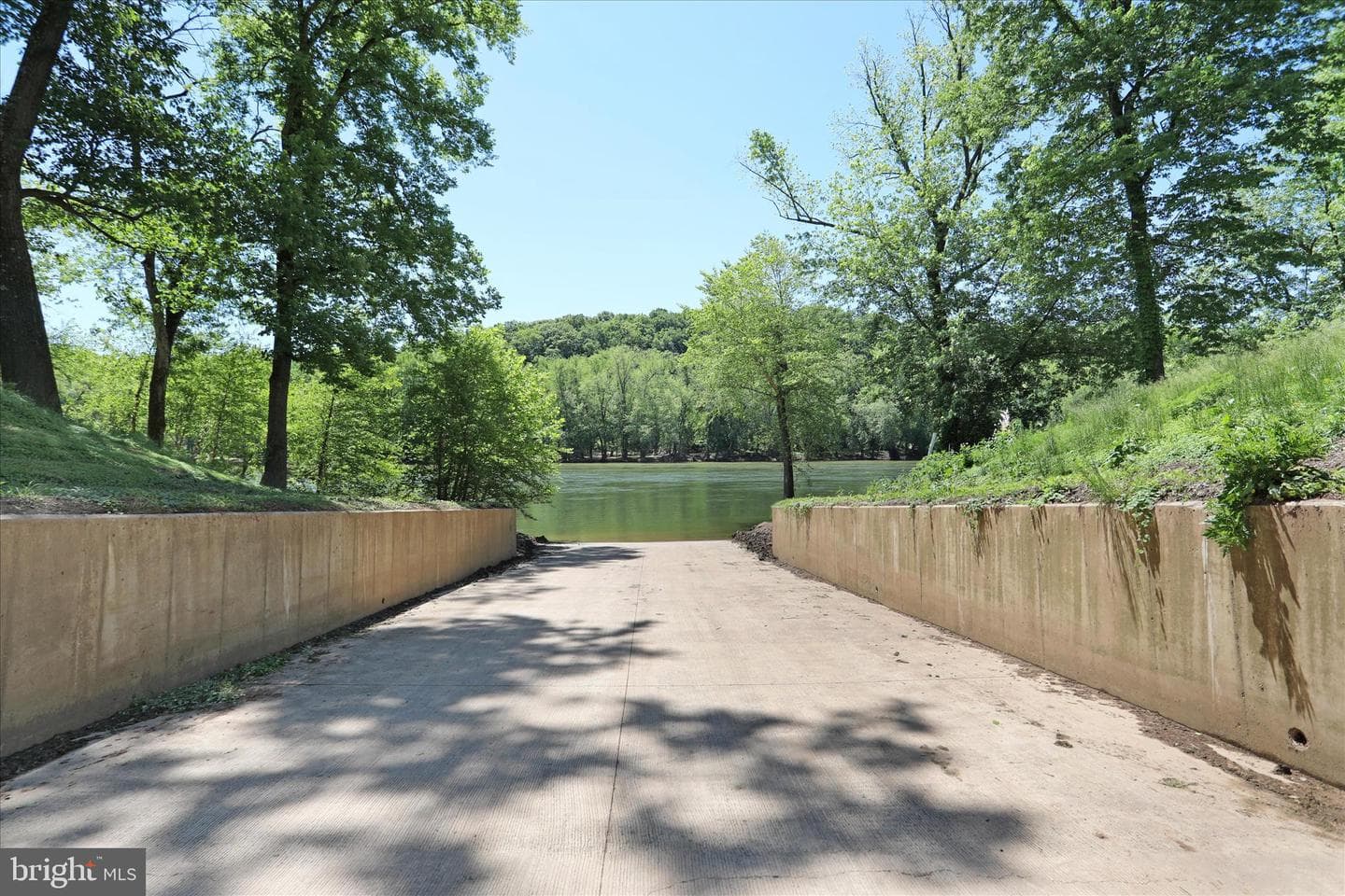 300 Headwaters Drive photo 47