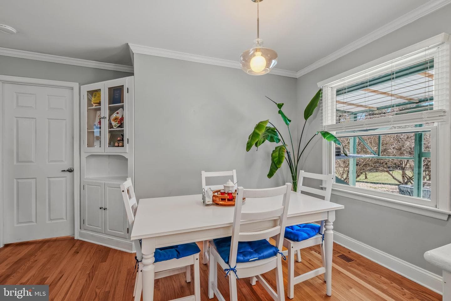 222 Hawick Road photo 14
