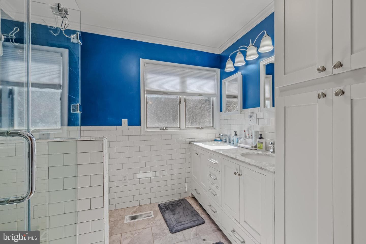 222 Hawick Road photo 23