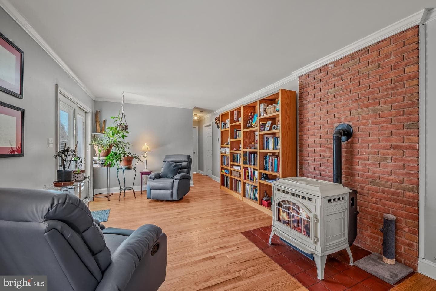 222 Hawick Road photo 27