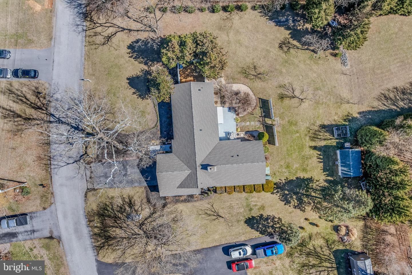 222 Hawick Road photo 43