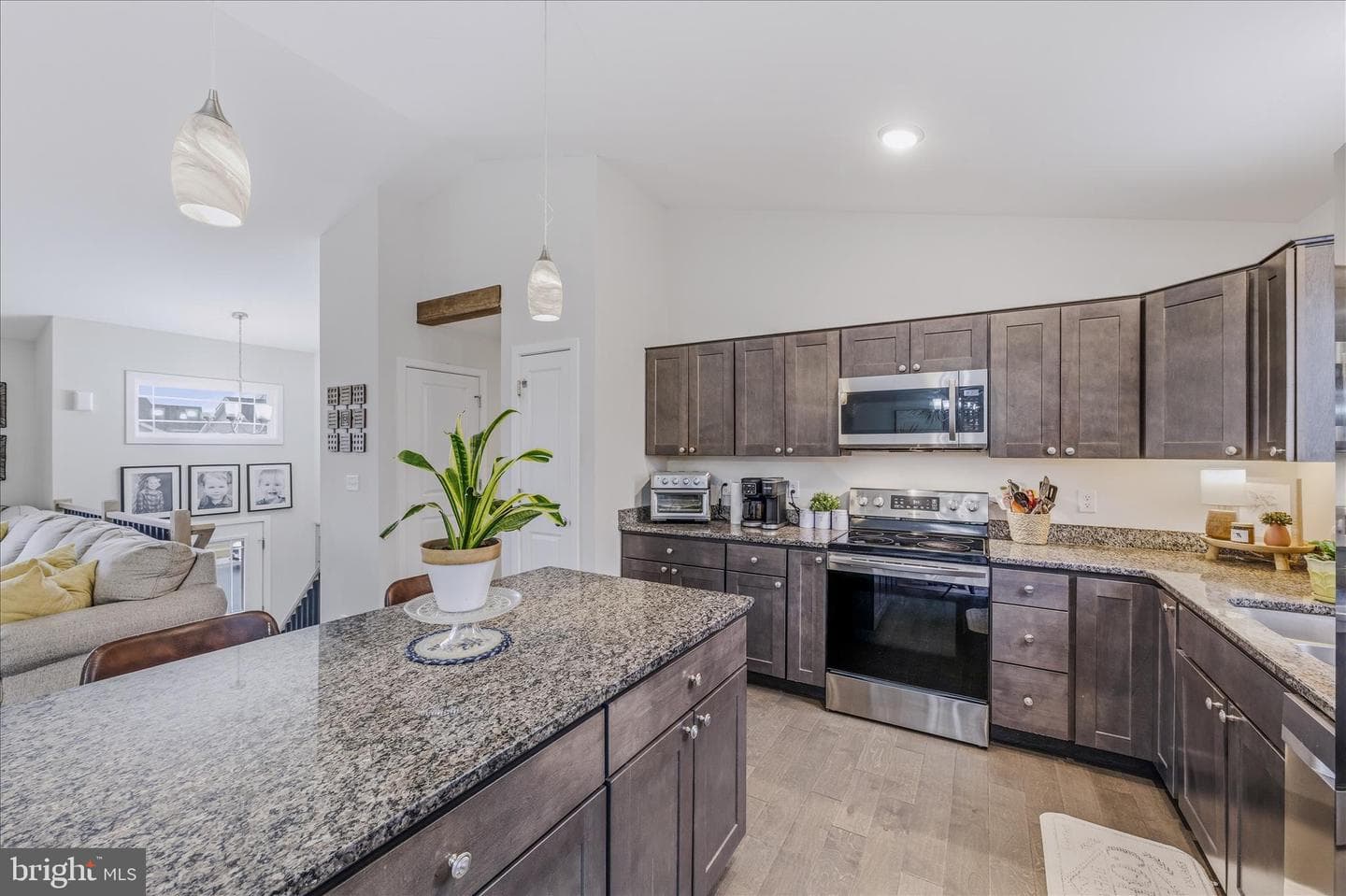 174 Brant Lane photo 8