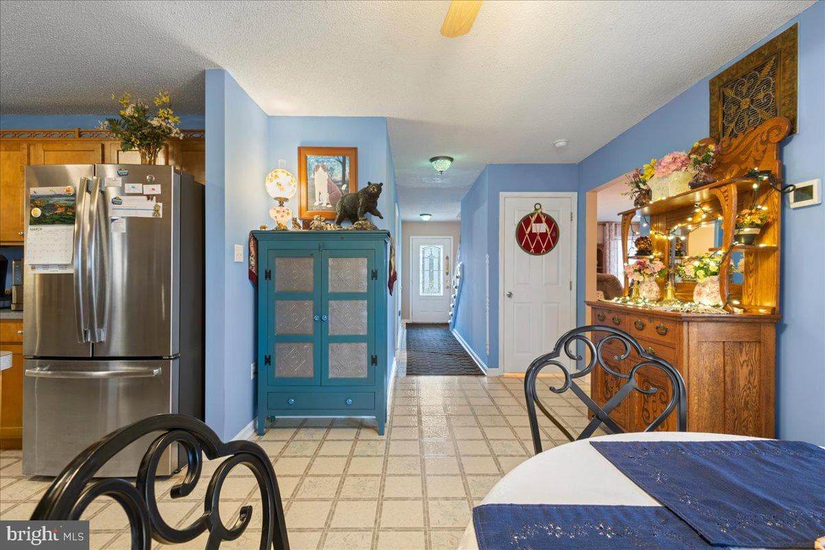 462 Camelot Boulevard photo 12