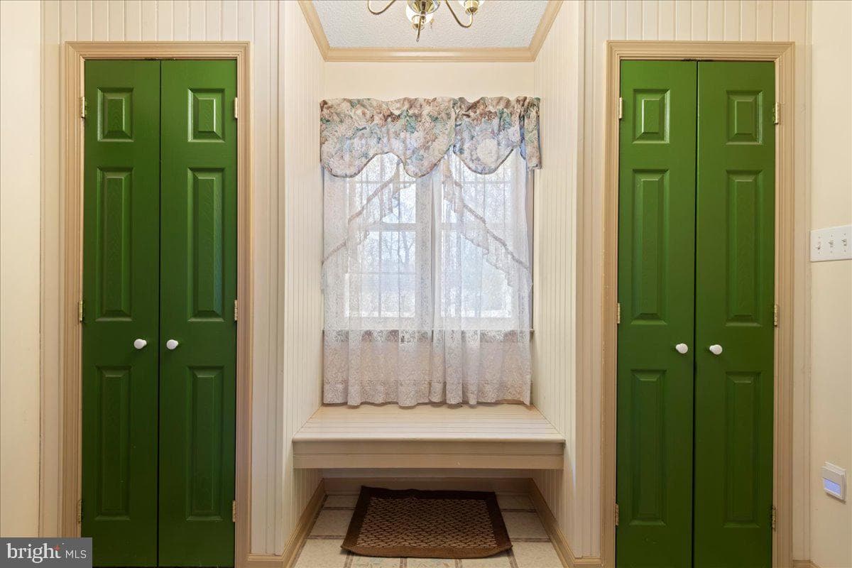462 Camelot Boulevard photo 22
