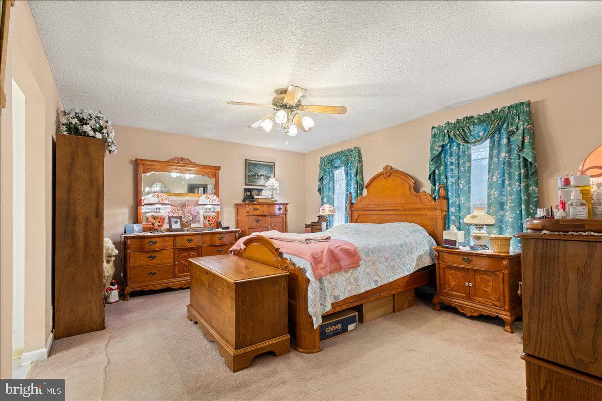 462 Camelot Boulevard photo 26