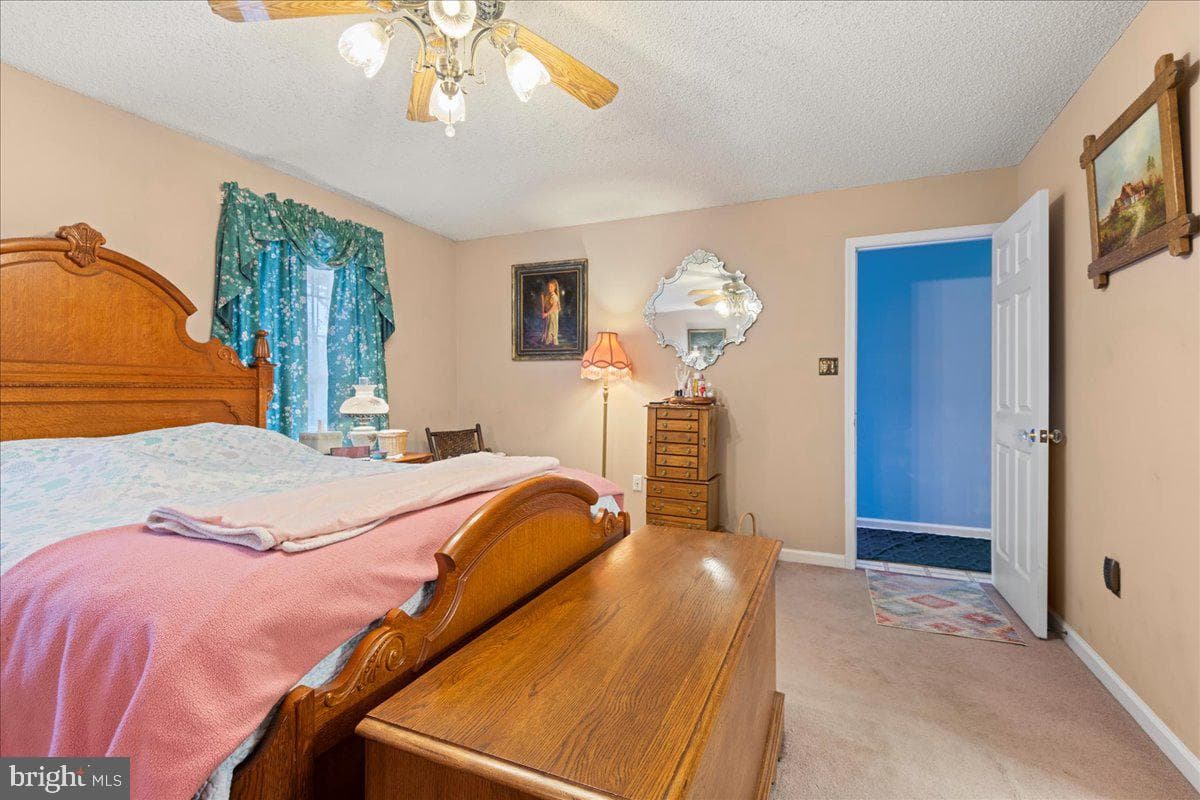 462 Camelot Boulevard photo 29