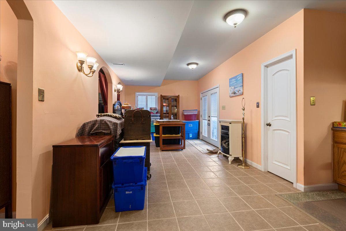 462 Camelot Boulevard photo 44