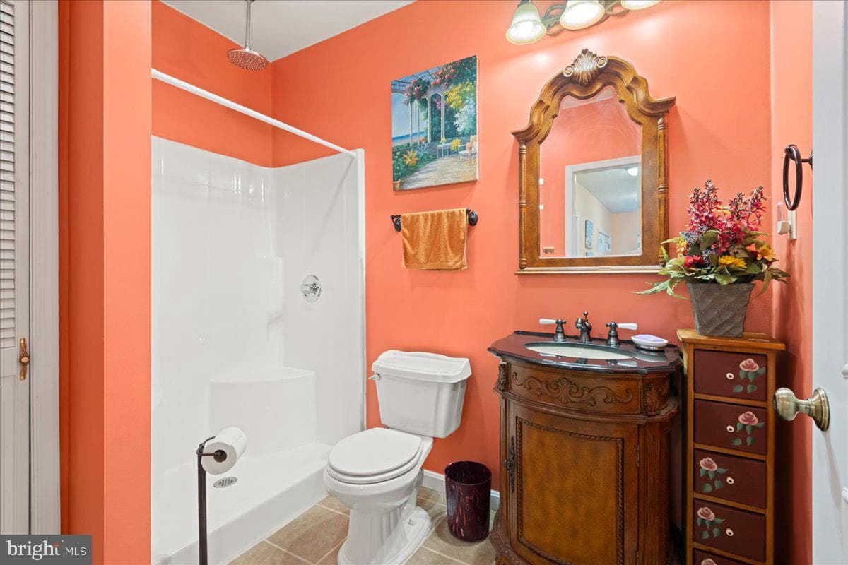 462 Camelot Boulevard photo 47
