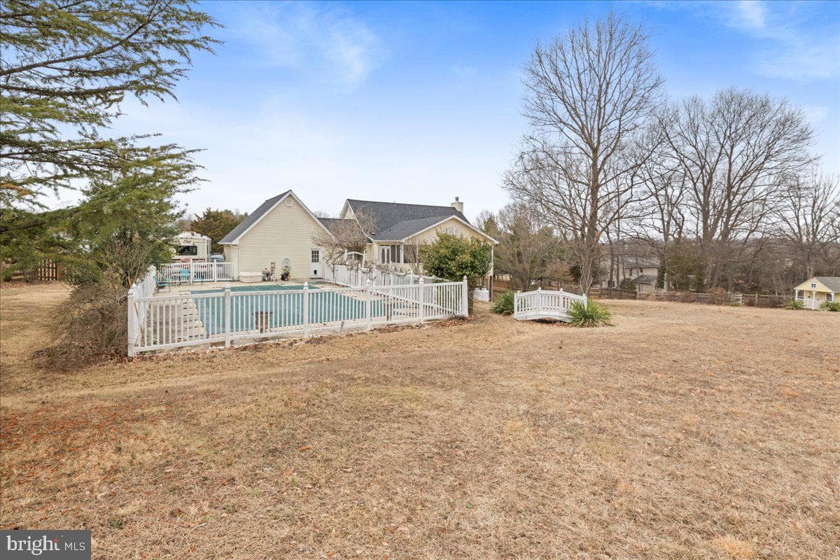 462 Camelot Boulevard photo 66