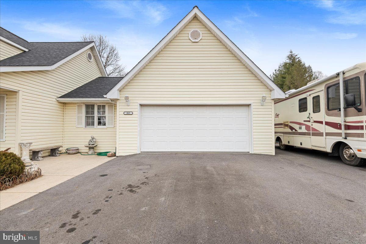 462 Camelot Boulevard photo 71