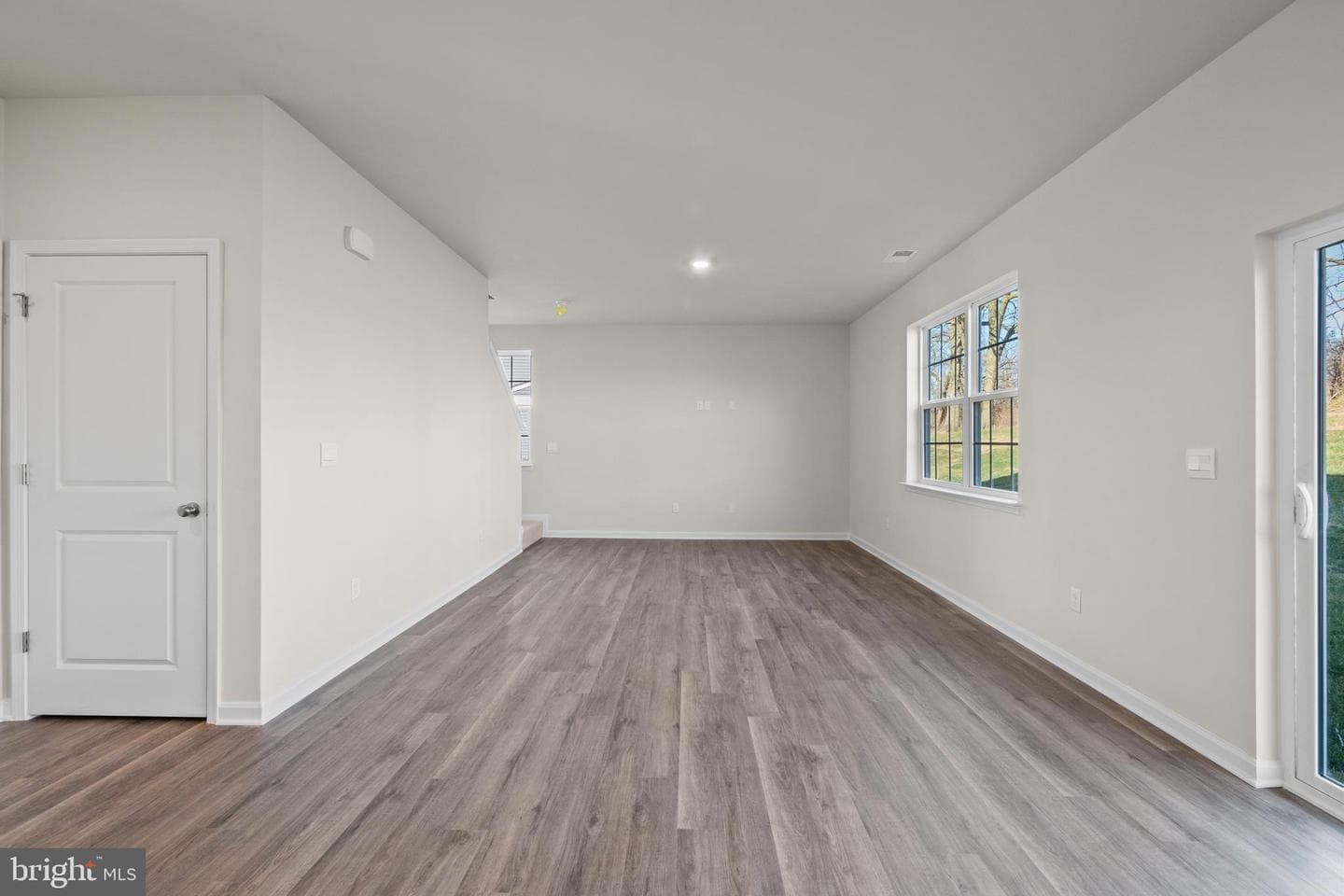 285 Anconas Boulevard photo 5
