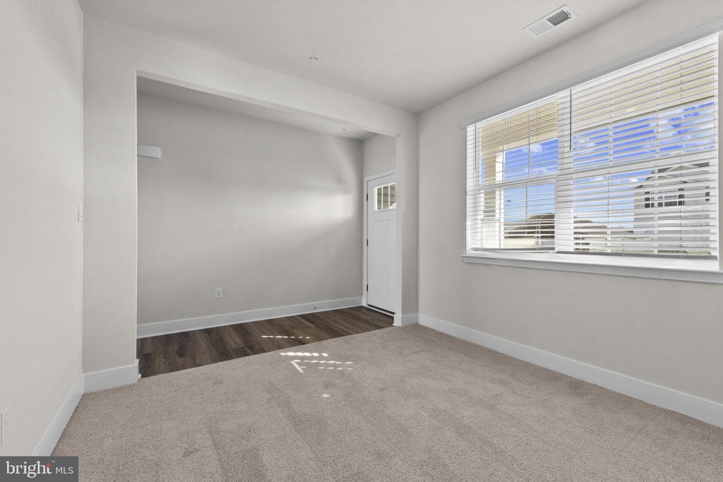 269 Anconas Boulevard photo 3