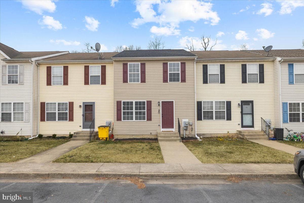 9 Currituck Court