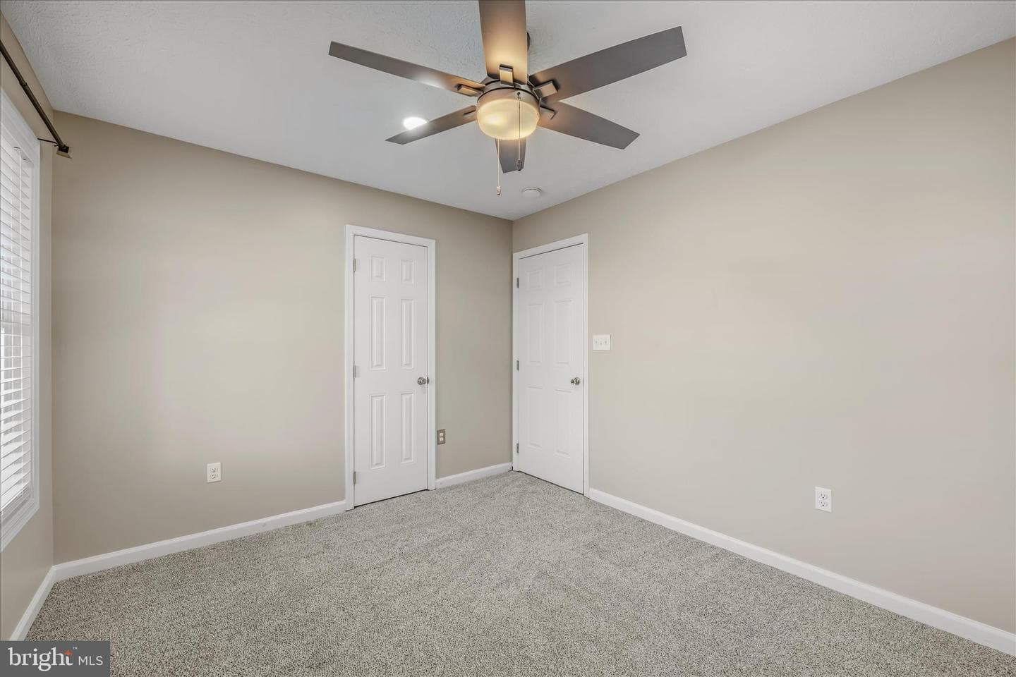 472 Ives Street photo 19