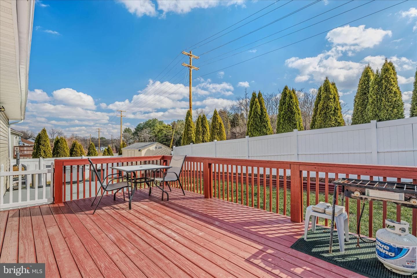 472 Ives Street photo 31