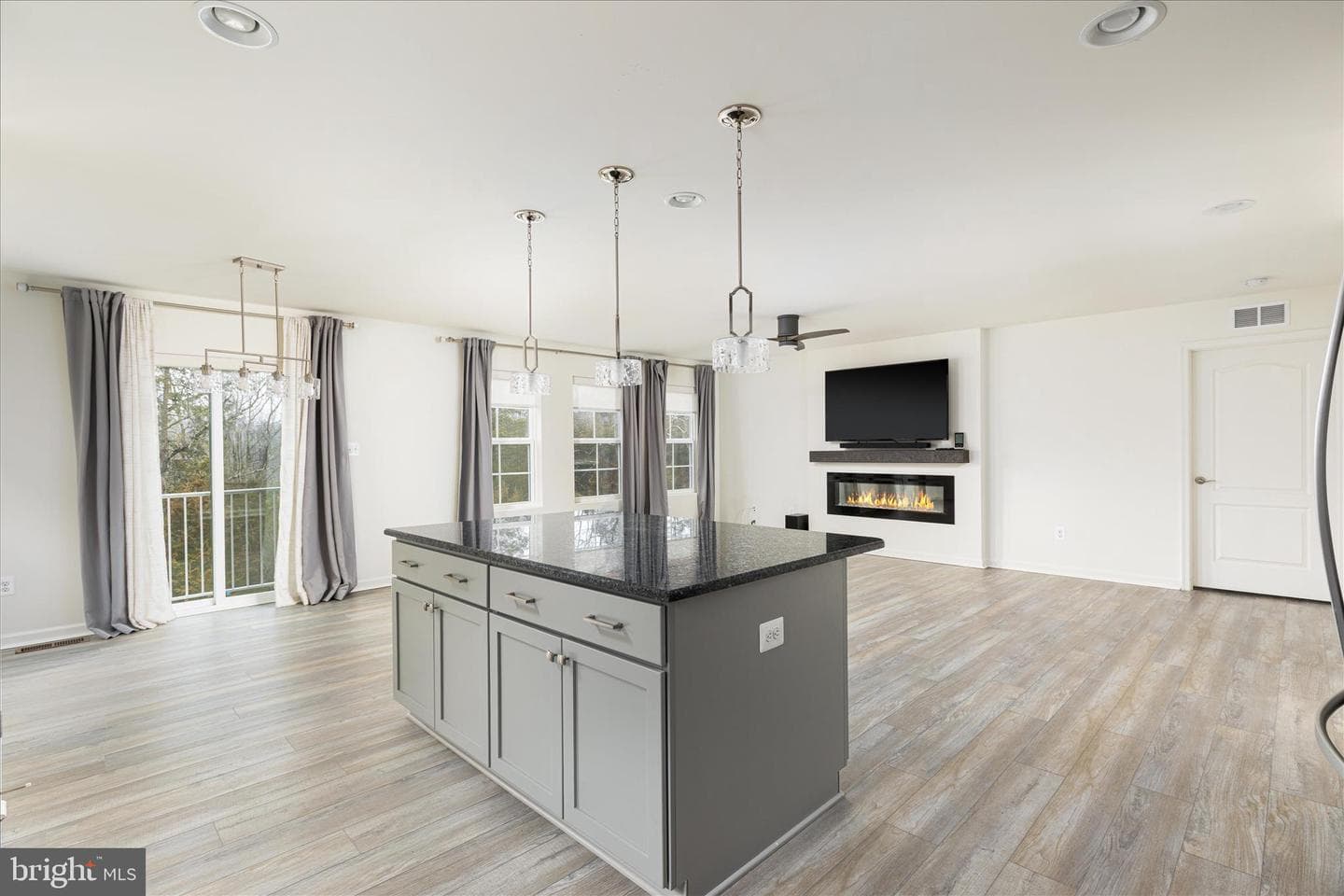 250 Stager Avenue photo 13