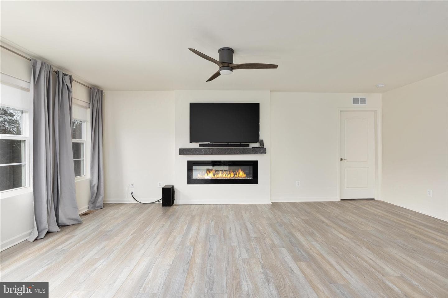 250 Stager Avenue photo 9