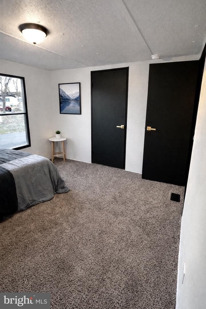 95 Hamilton Court photo 21