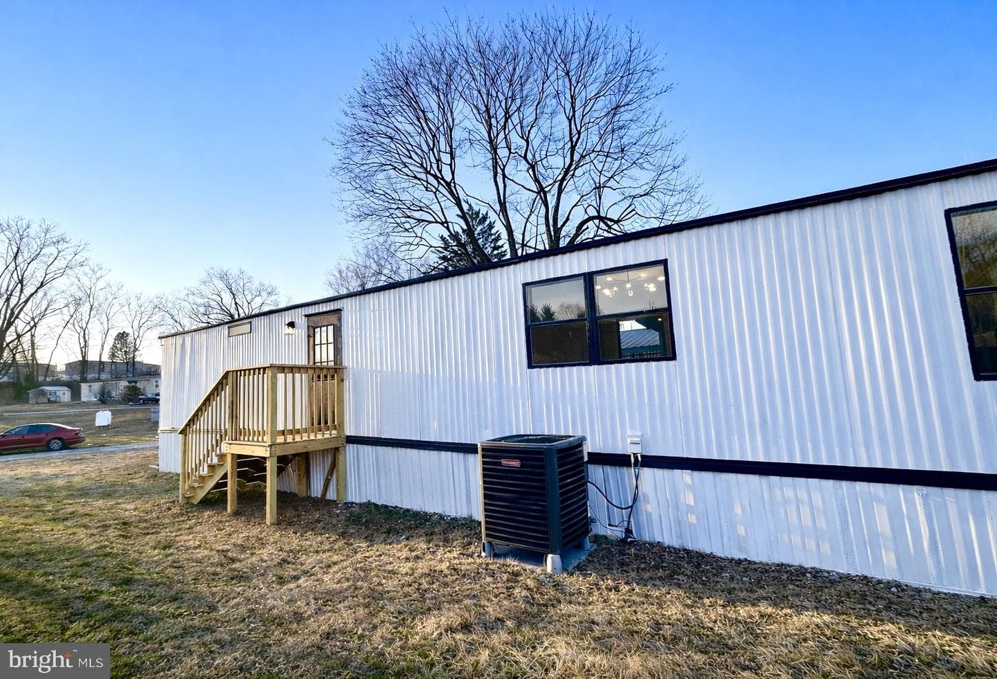 95 Hamilton Court photo 29