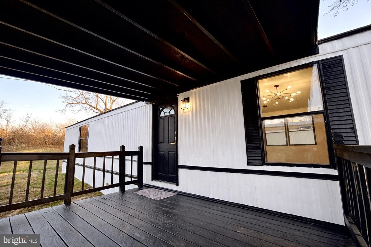 95 Hamilton Court photo 3