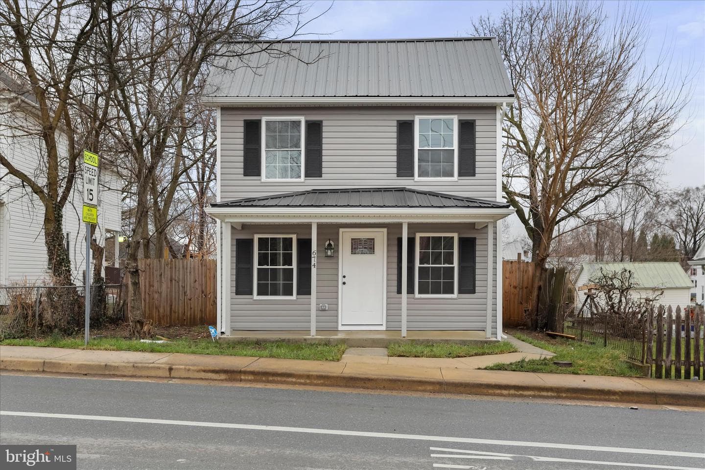 674 Winchester Avenue photo 2