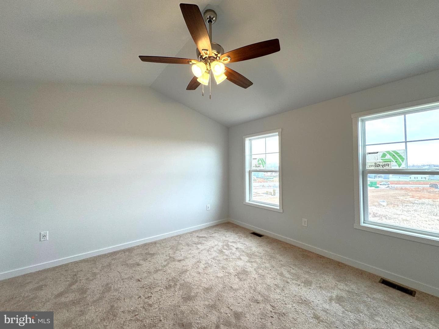 152 Olga Drive photo 3