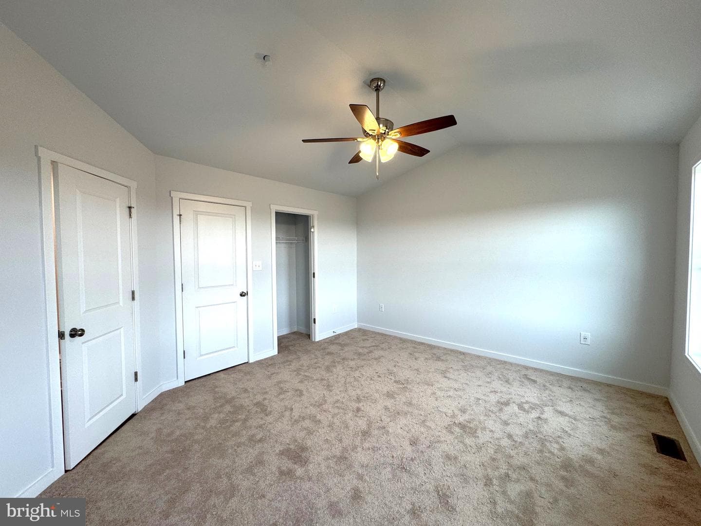 152 Olga Drive photo 4