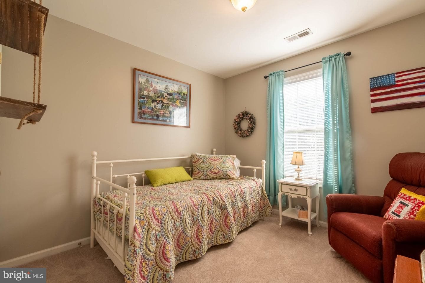 101 Wren Street N photo 29