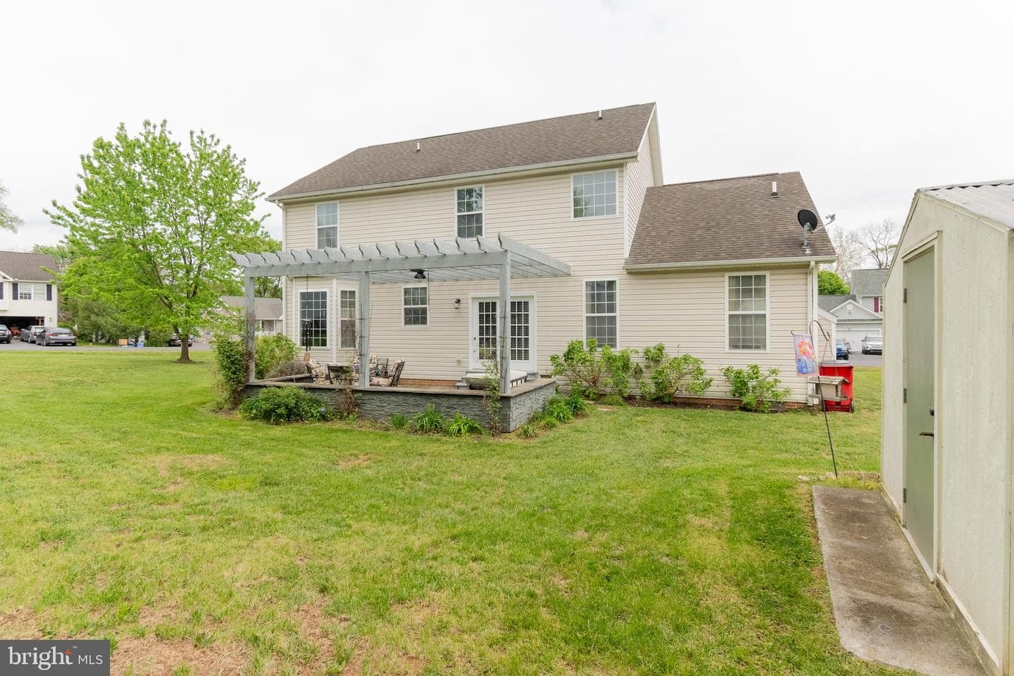 101 Wren Street N photo 39