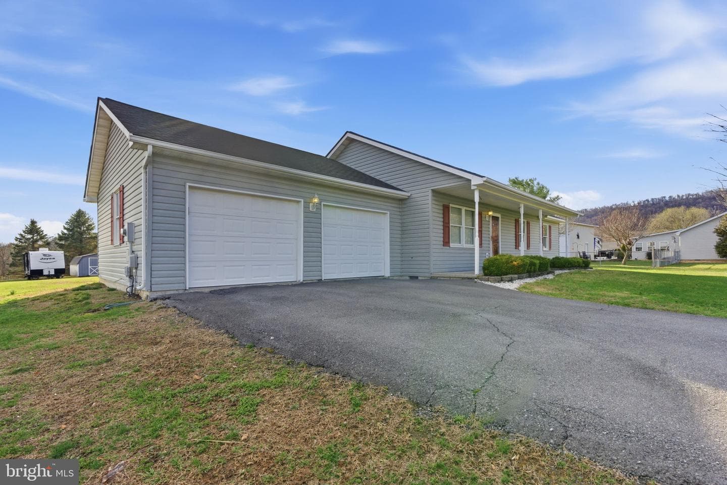 239 Mcgill Drive photo 2