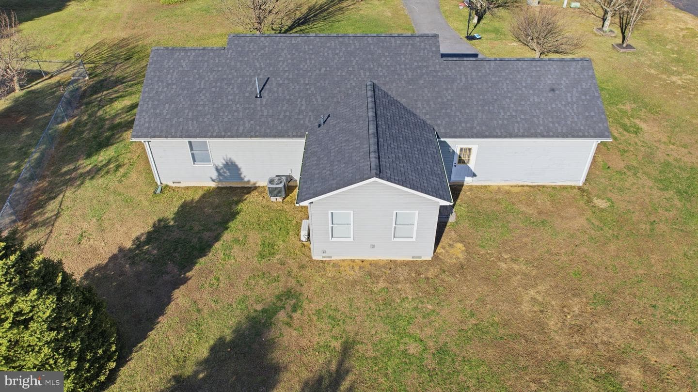239 Mcgill Drive photo 7