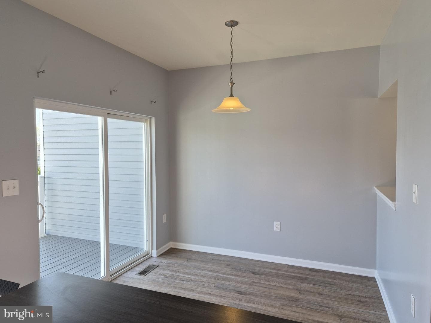 153 Kensington Terrace photo 9