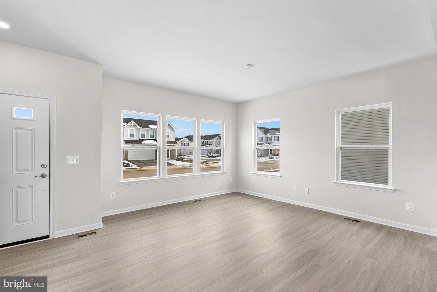 5 Eddy Road photo 3