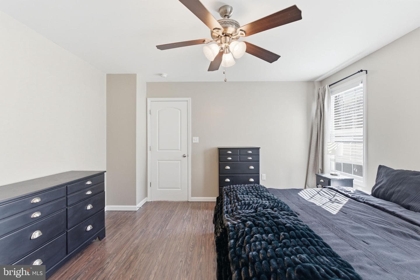 140 Basin Drive photo 14