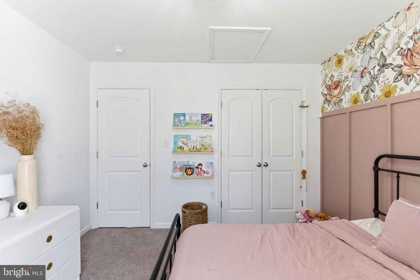 140 Basin Drive photo 20