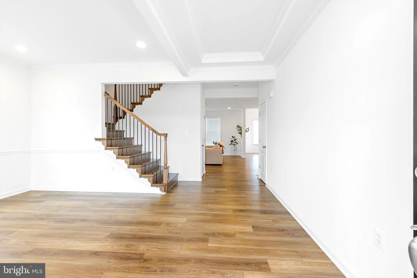 301 Homer Court photo 2