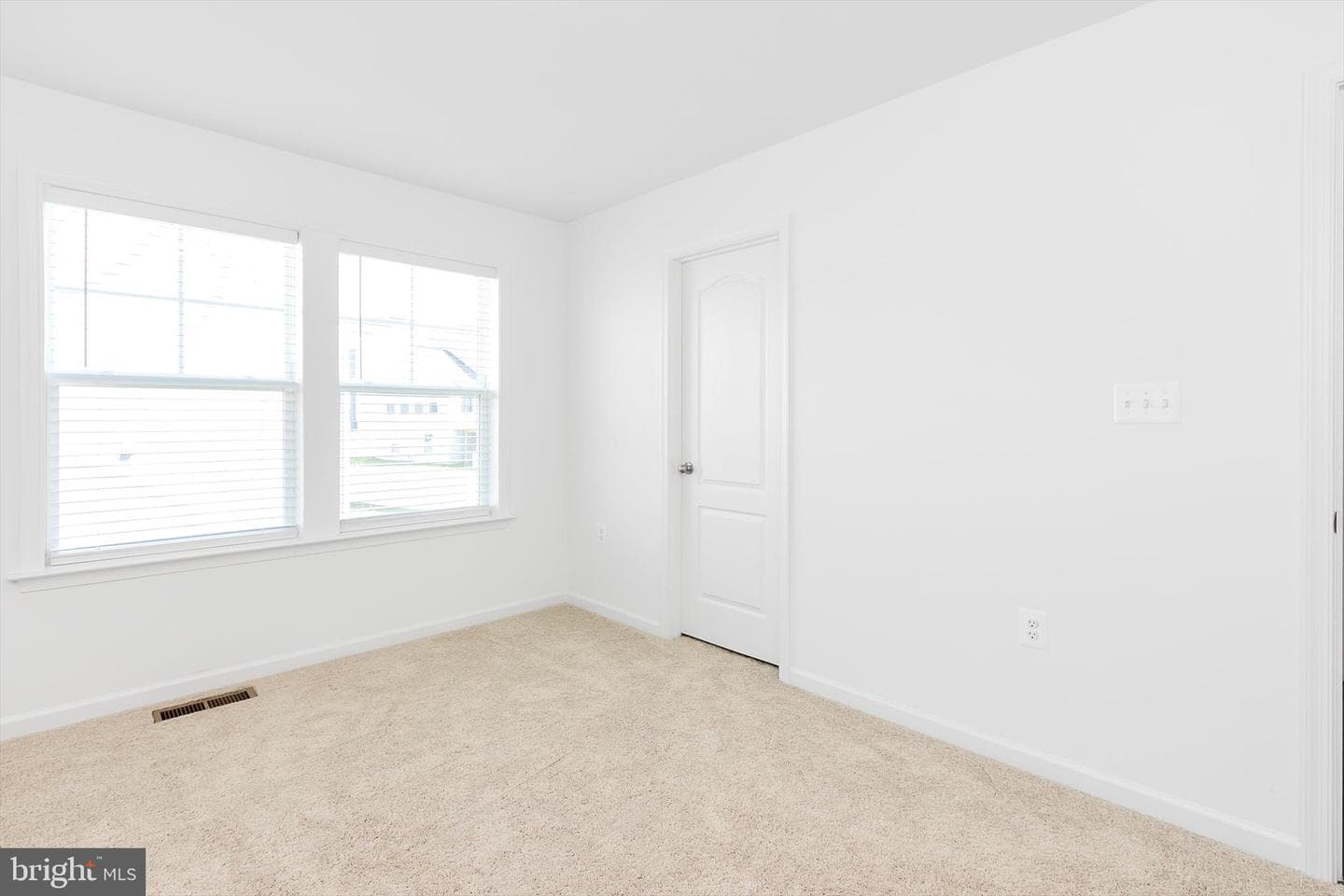 301 Homer Court photo 41