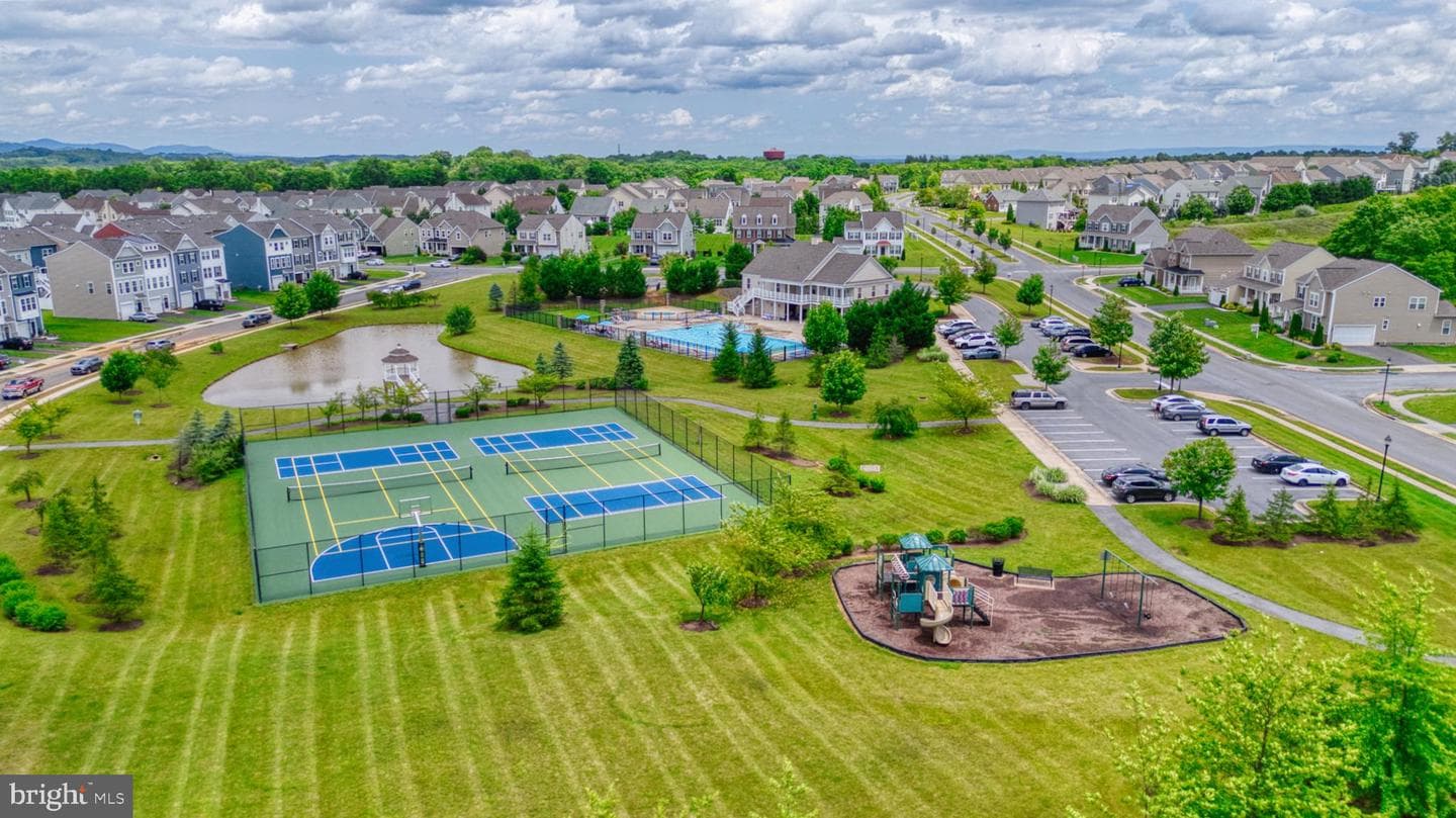 301 Homer Court photo 60
