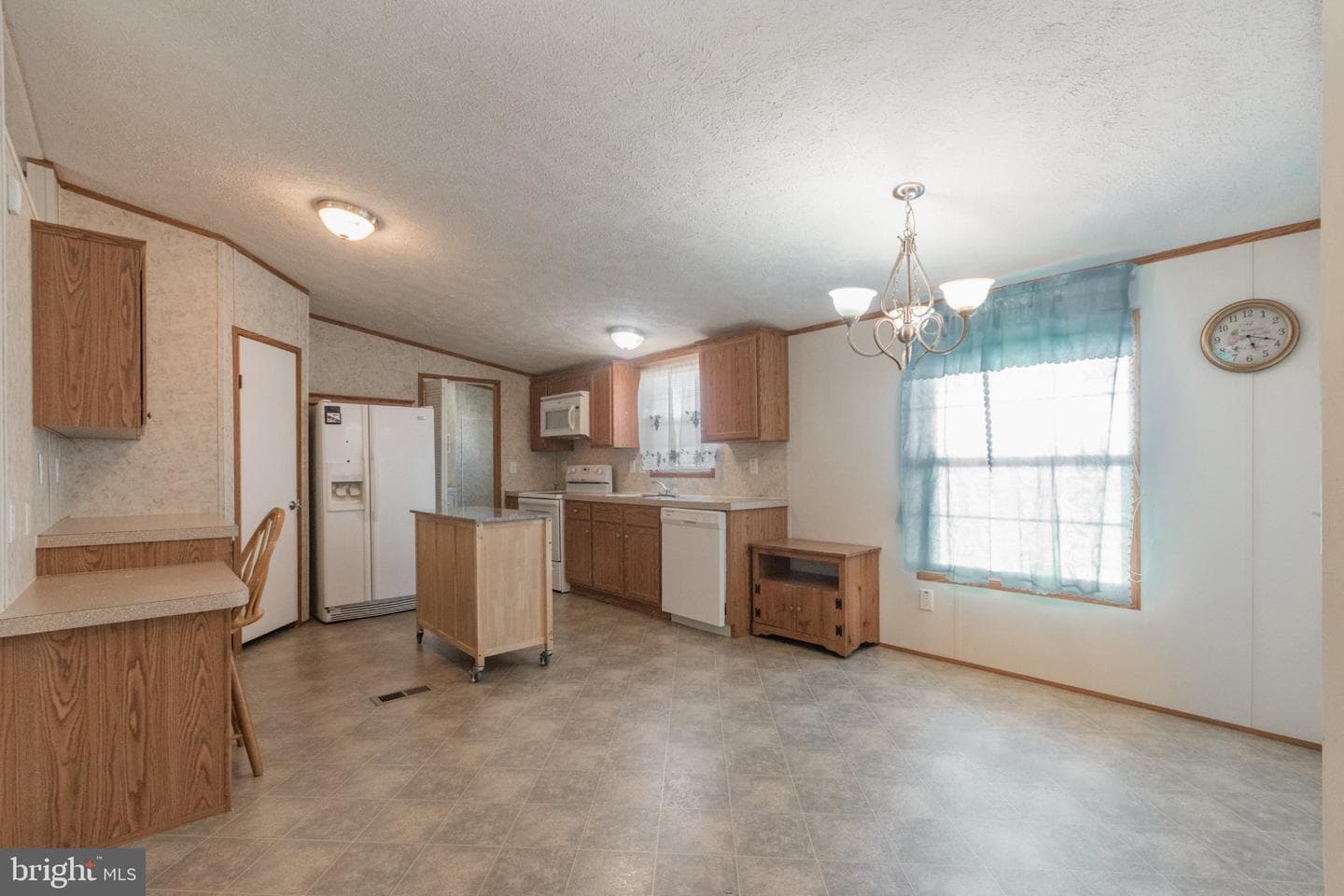 141 Janesa Drive photo 3