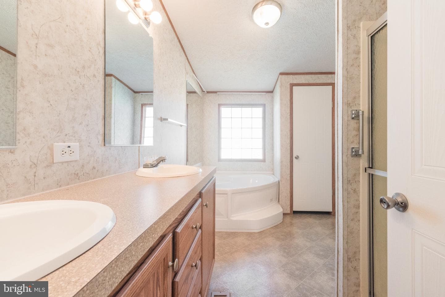 141 Janesa Drive photo 31