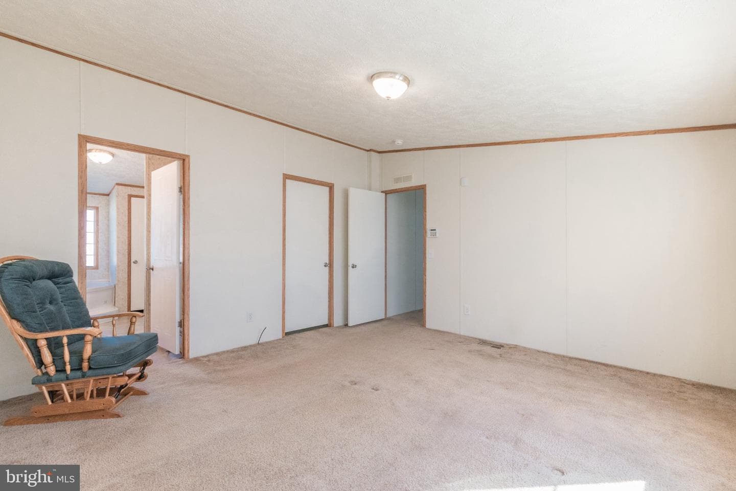 141 Janesa Drive photo 5