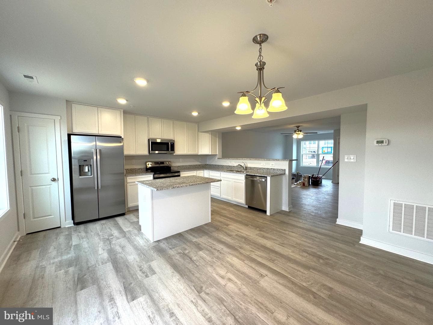 160 Olga Drive photo 2