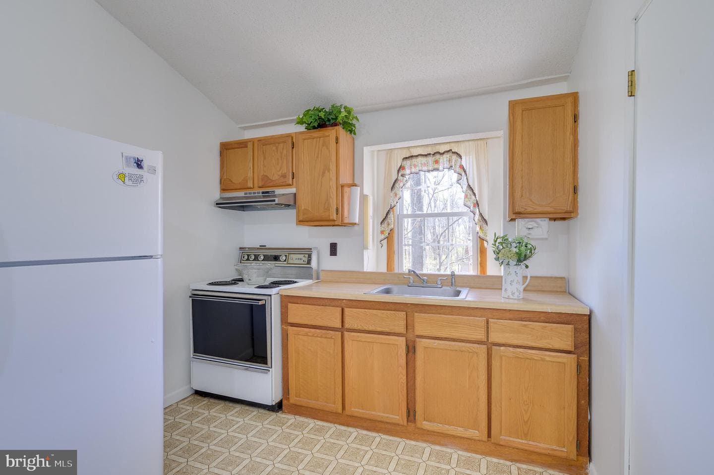 1524 Lamplight Road photo 14